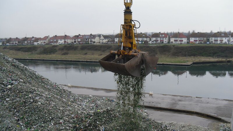 Smashing start to 2013 at Shoreham Port with further cargo diversification