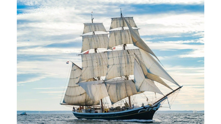 Serene seas charm passengers and crew as tall ship Morgenster sets sail from Shoreham