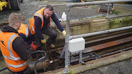 Shoreham Port engineering team carry out expert lock gate maintenance