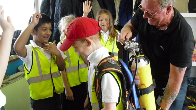 Learning on tour at Shoreham Port