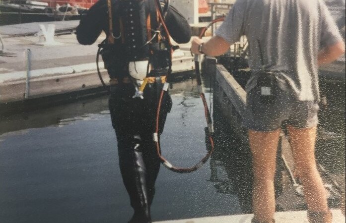 Employee dives into retirement after 38 years at port