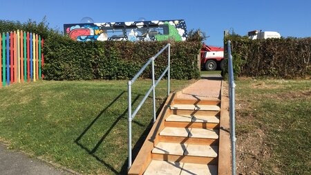 Port staff help complete mile oak science bus project