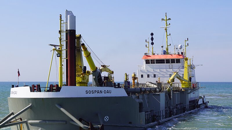 Port welcomes Sospan Dau for essential maintenance