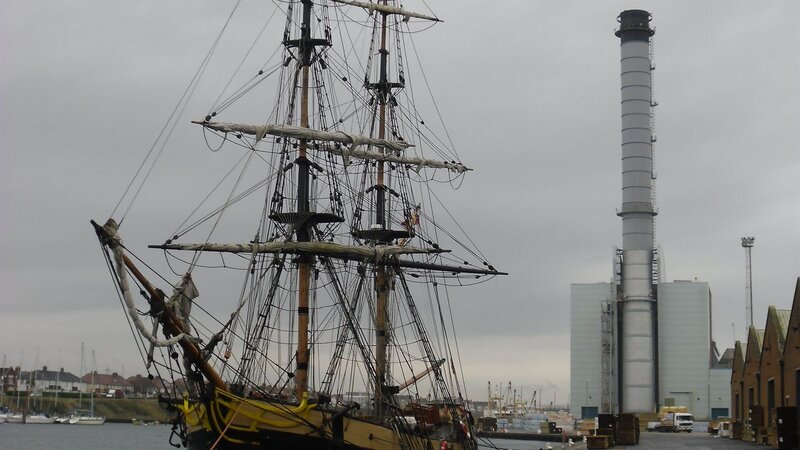 Hornblower's ship seeks refuge in Shoreham Port