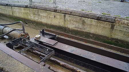 Shoreham Port engineering team carry out expert lock gate maintenance