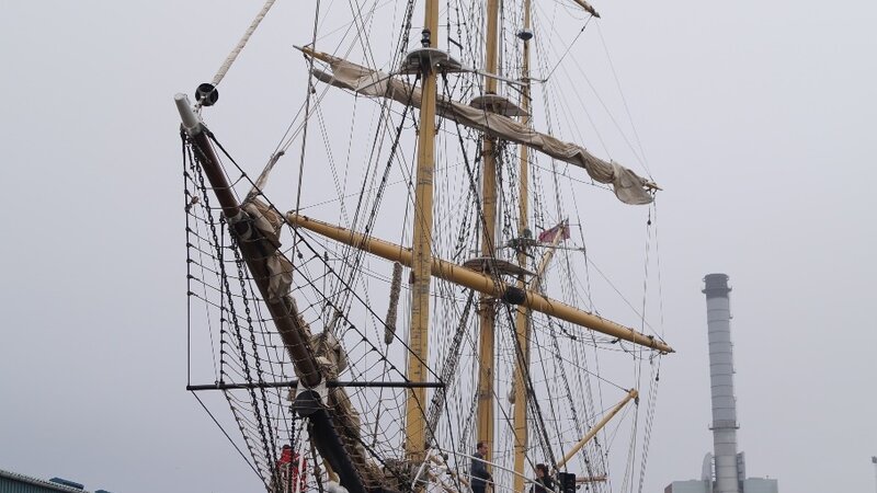 Port welcomes pelican of london to dry dock