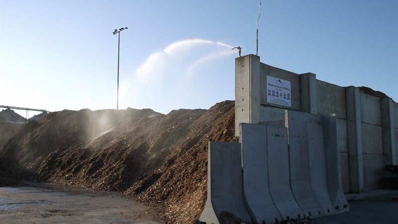 Shoreham Port investing further to handle woodchip