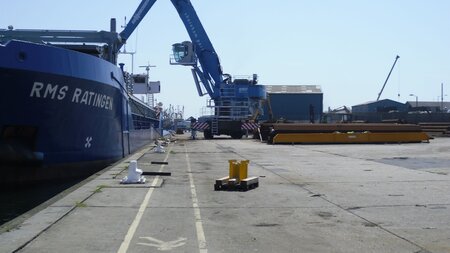 Shoreham Port invests in new sennebogen crane