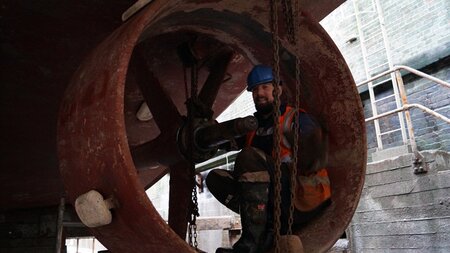 Shoreham Port's dry dock provides ideal space for tug maintenance