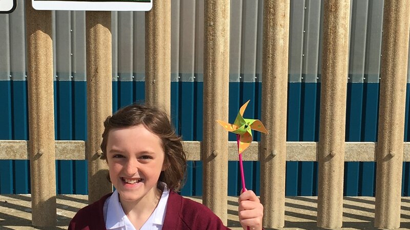 Port celebrate wind energy with local school children