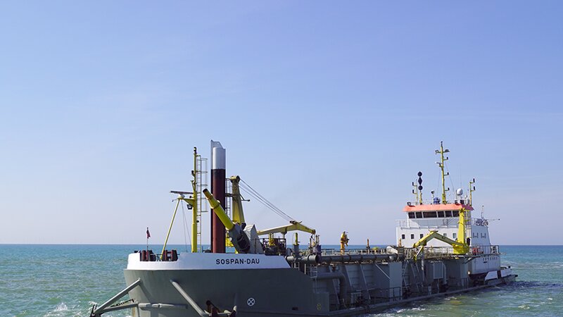 Port welcomes Sospan Dau for essential maintenance