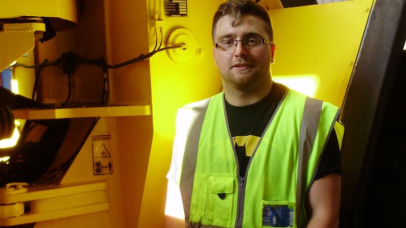 Shoreham Port takes on another apprentice