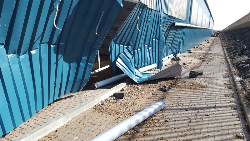 Port plans to protect beach levels explained