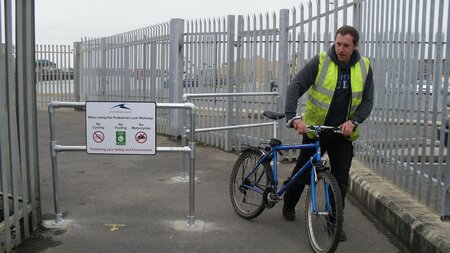 Tricky cyclists
