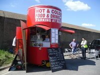 Port welcomes innovative food retailer 'red snack can'