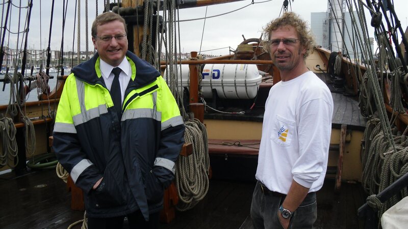 Hornblower's ship seeks refuge in Shoreham Port