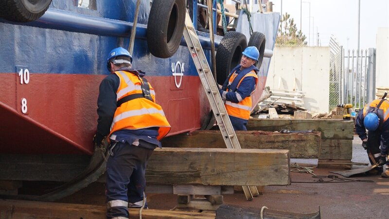 Work boat juno sets to sea