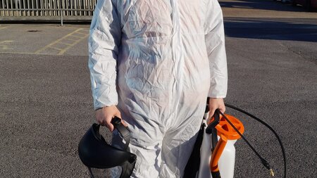 Keeping the port clean and tidy