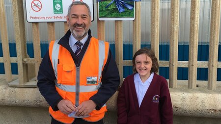 Port celebrate wind energy with local school children