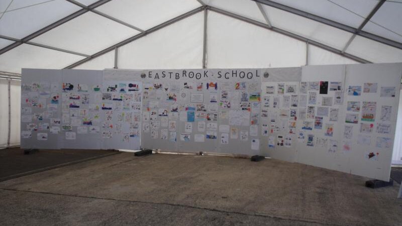 Port presents prizes at eastbrook primary school