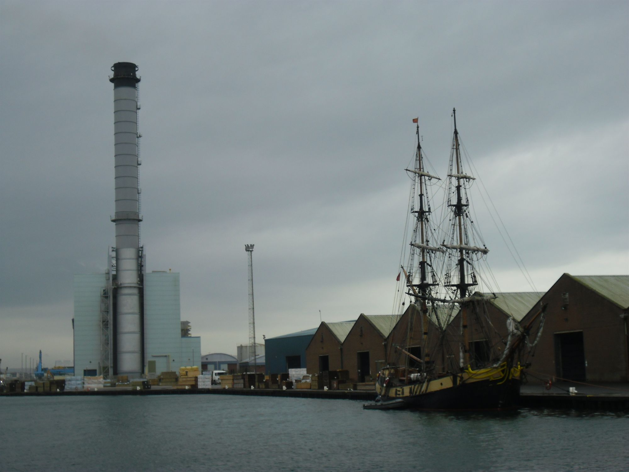 Hornblower's ship seeks refuge in Shoreham Port